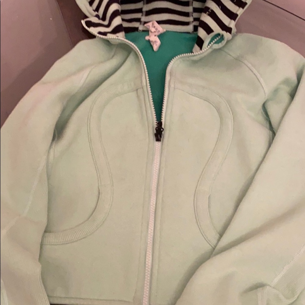 Lululemon hoodie size 4